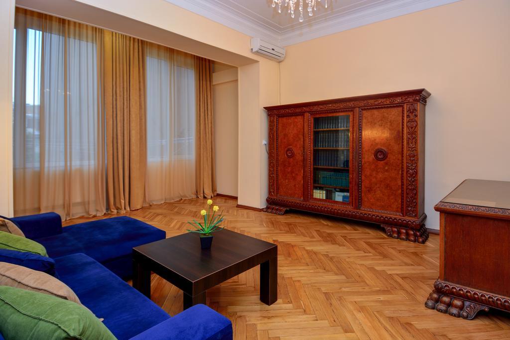 Gio'S Apartment Tbilisi Exterior photo