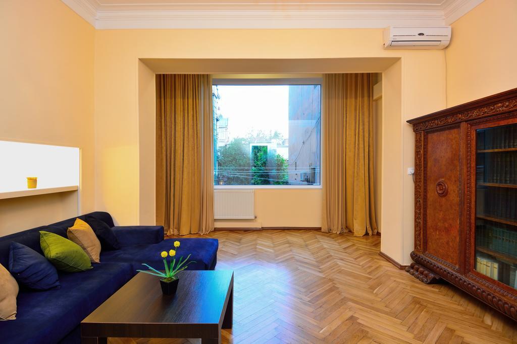 Gio'S Apartment Tbilisi Exterior photo