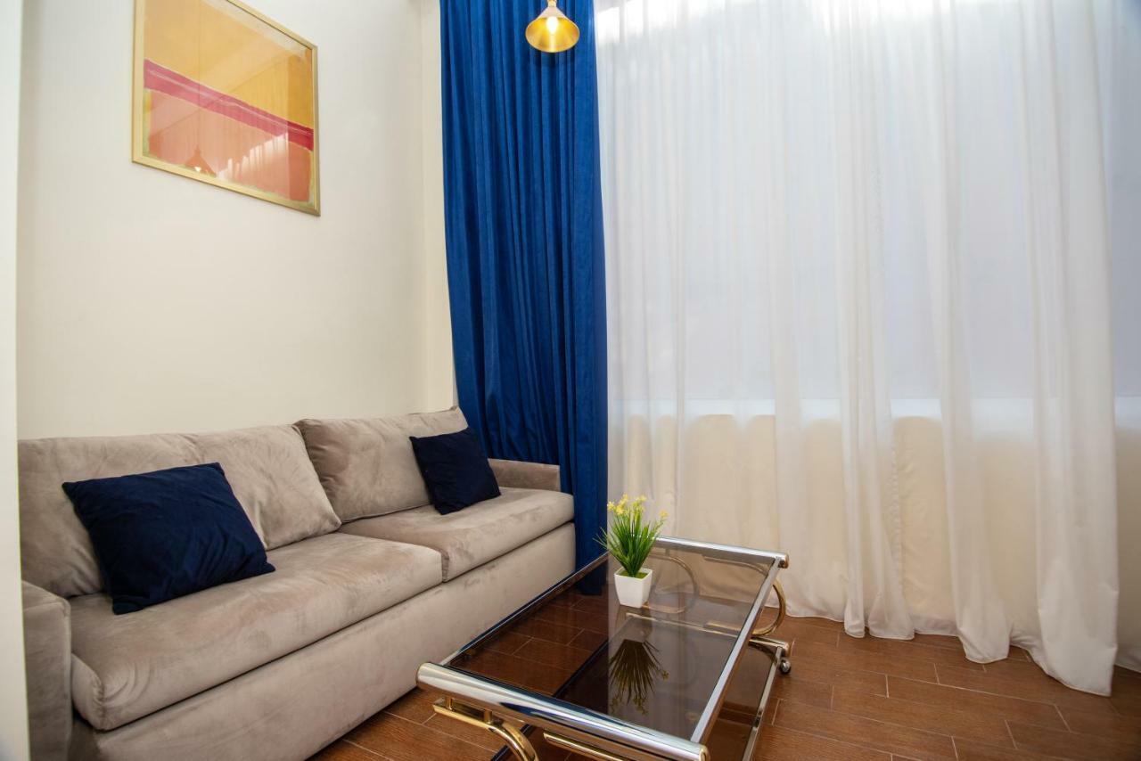 Gio'S Apartment Tbilisi Exterior photo